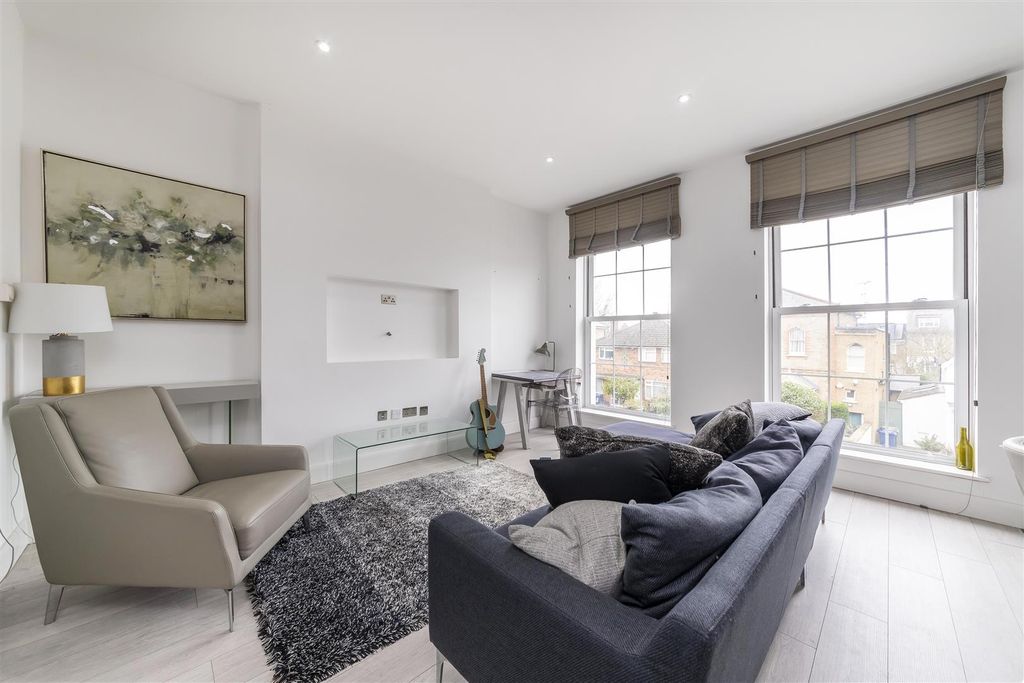 Property photo 3 of 14 Helliwell &amp; Co.