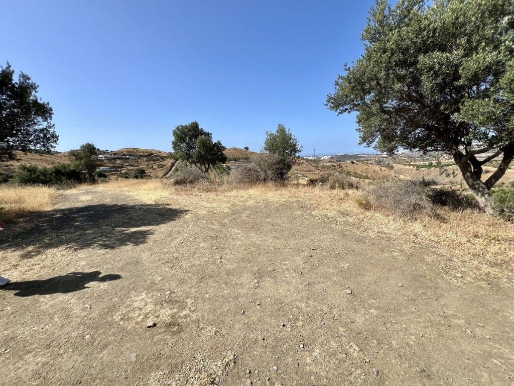 Property photo 3 of 10 Land 1
