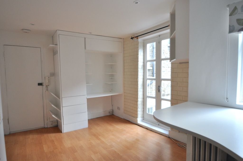 Property photo 1 of 4