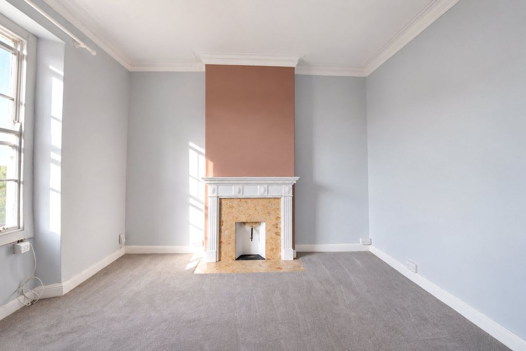 Property photo 2 of 10 Picture No. 03