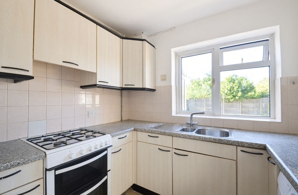 Property photo 3 of 11 533Ad