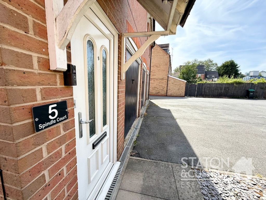 Property photo 2 of 19