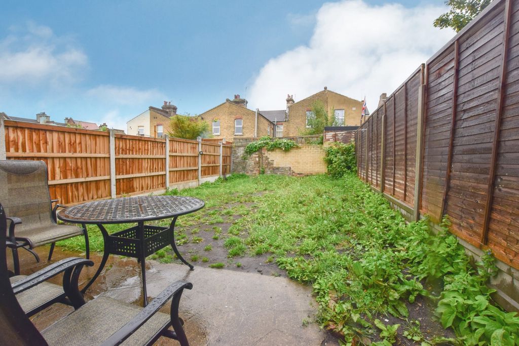 Property photo 2 of 7 9D6F6336-D537-424D-8920-B1Ea68Fc2613