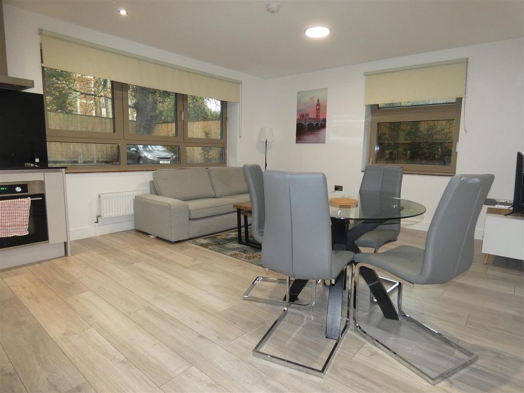 Property photo 3 of 13 P1050621.Jpg