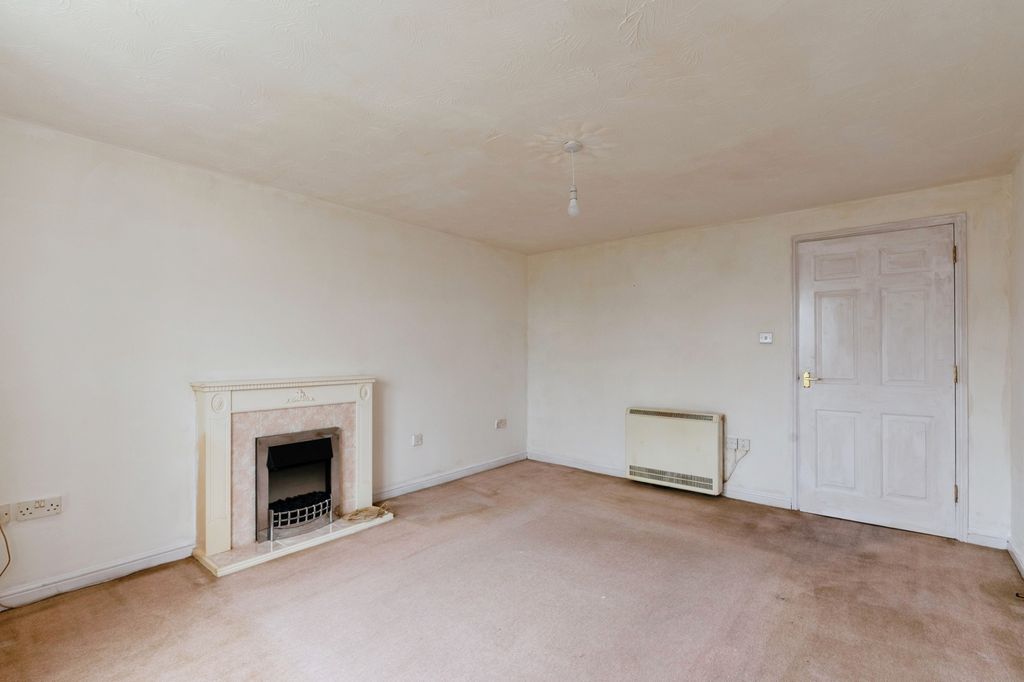 Property photo 1 of 14 Photo