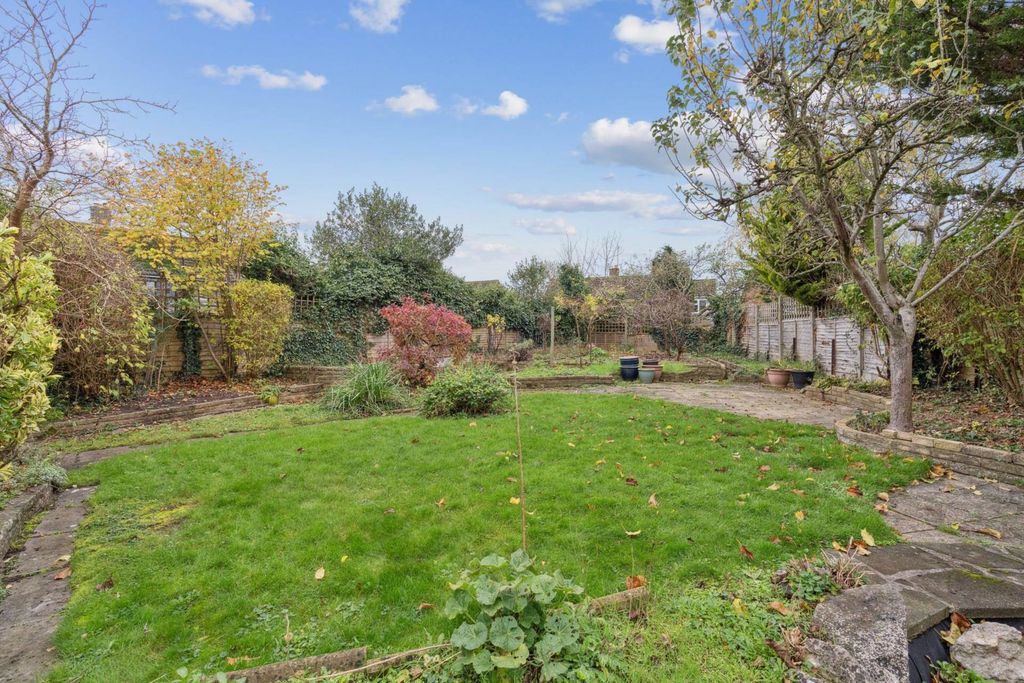 Property photo 2 of 23