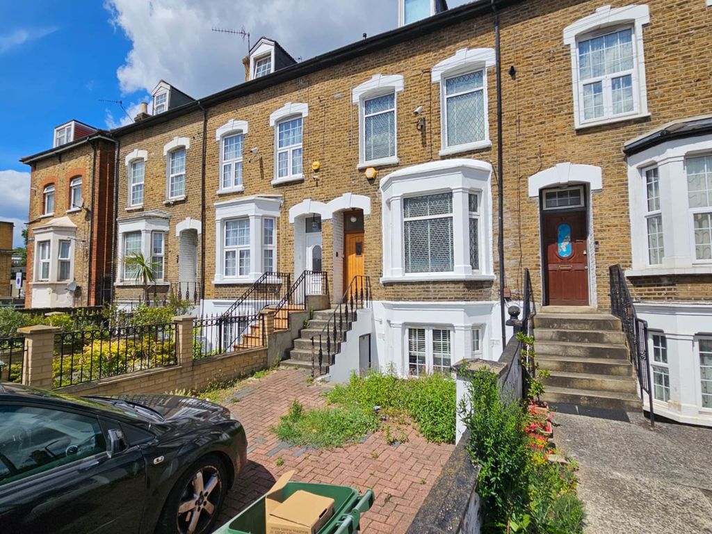 Property photo 1 of 6
