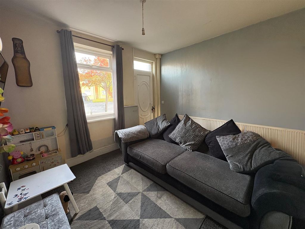 Property photo 2 of 9 Image (84).Jpg