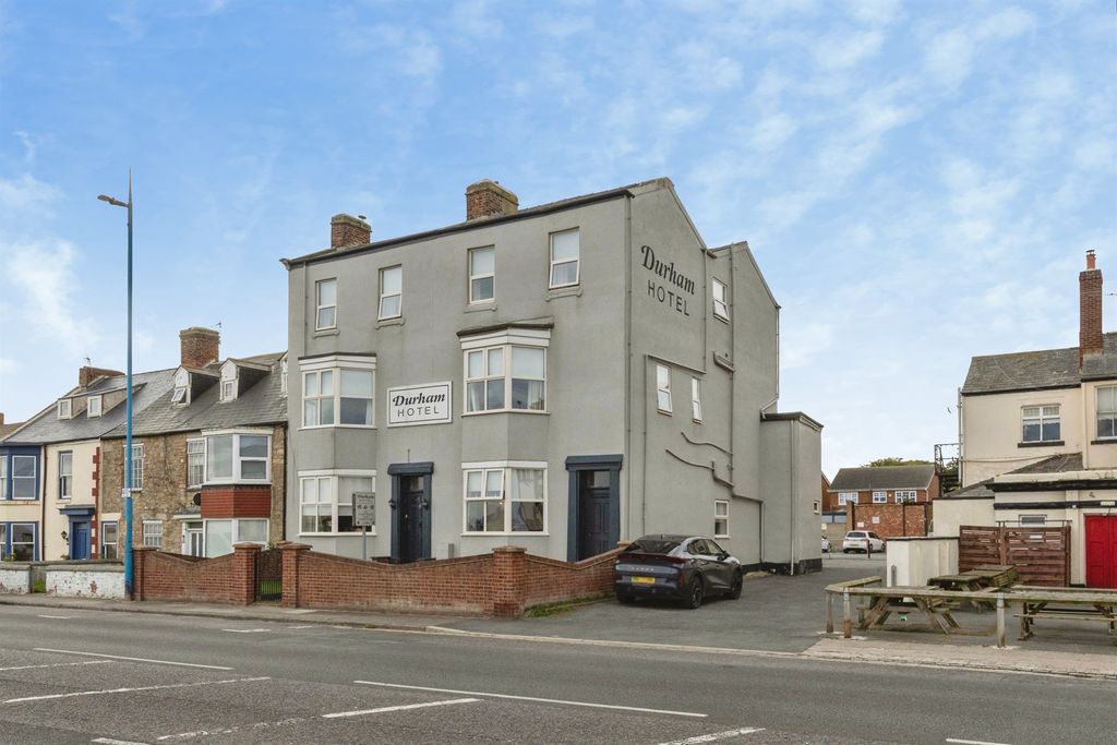 Property photo 1 of 33