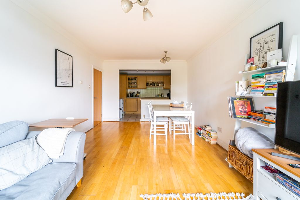 Property photo 3 of 13