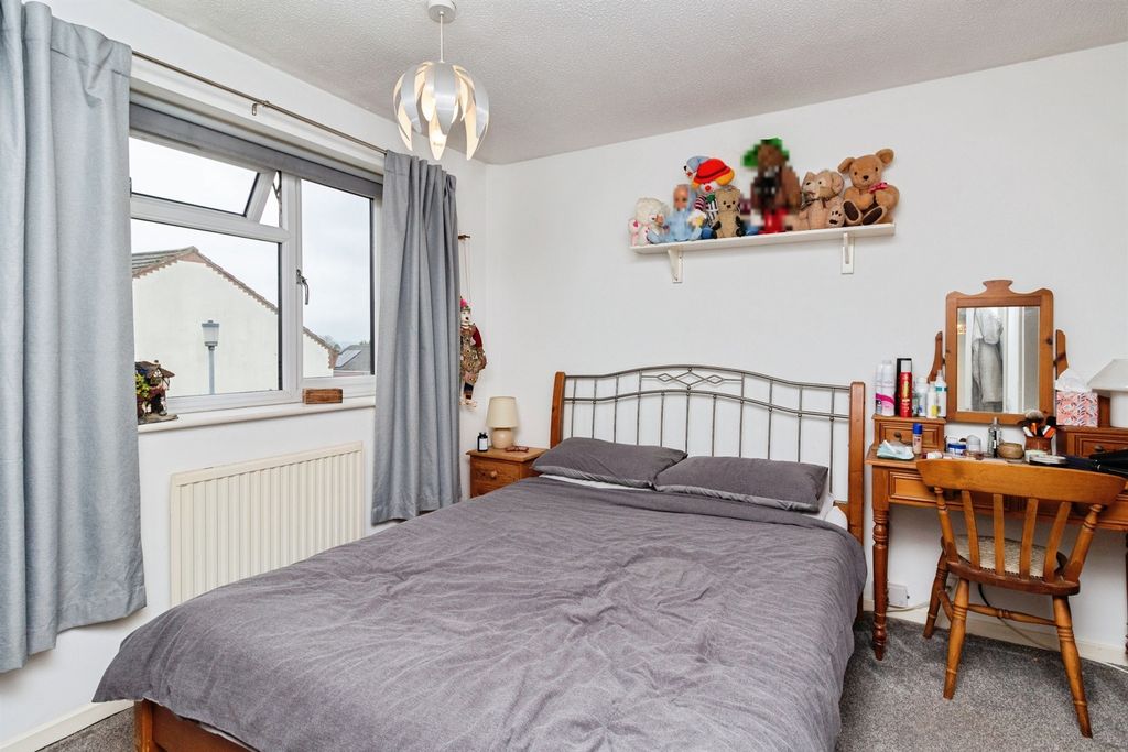 Property photo 3 of 15