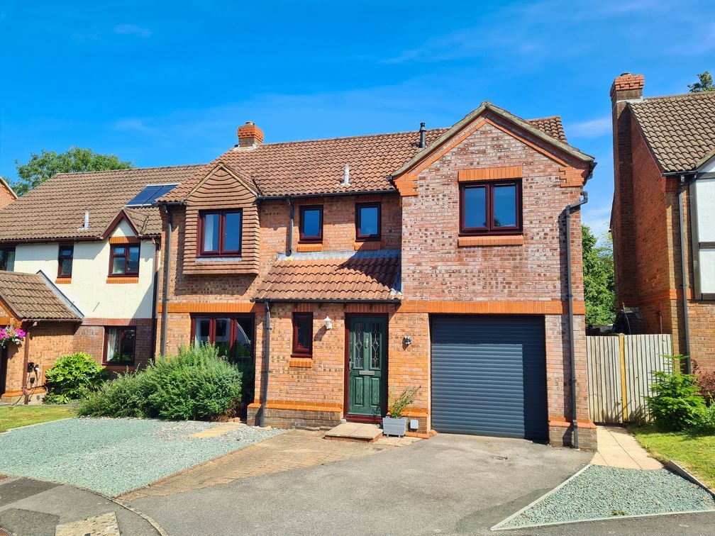 Property photo 1 of 34