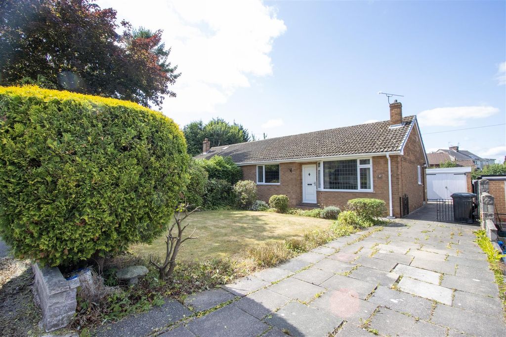 Property photo 1 of 9 Front