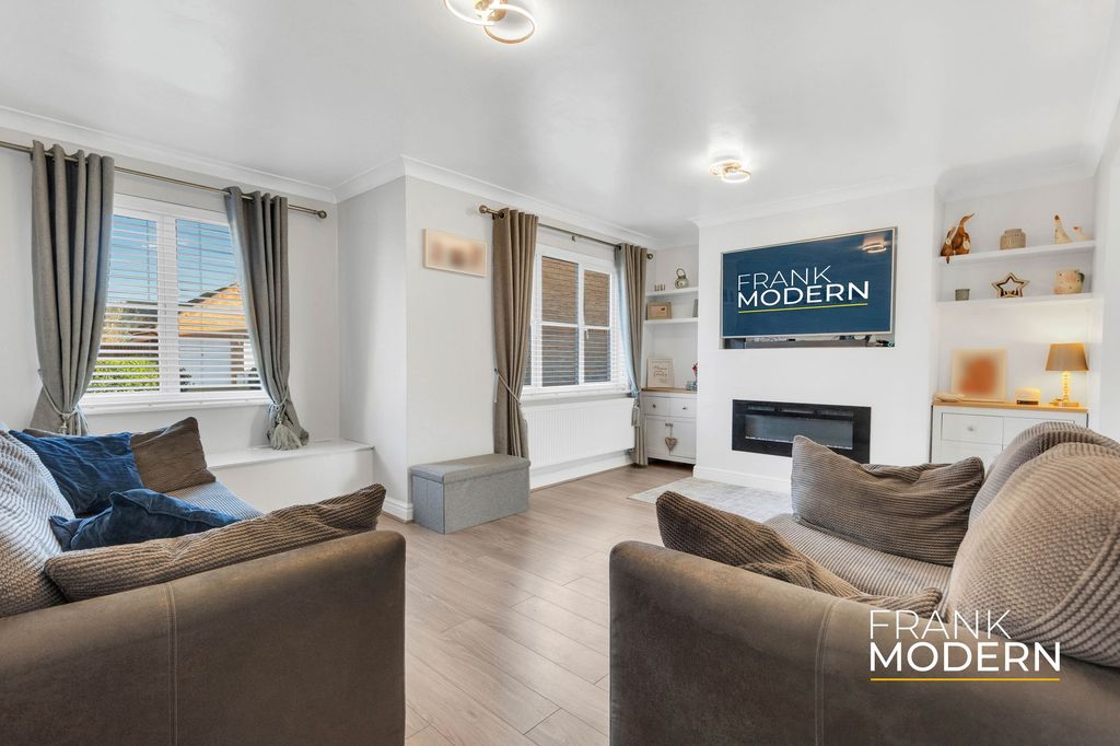 Property photo 2 of 29 Living Room