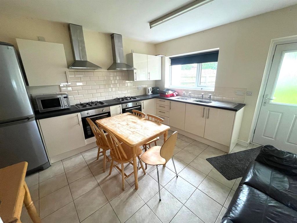 Property photo 2 of 10 Img-20251007-Wa0062.Jpg