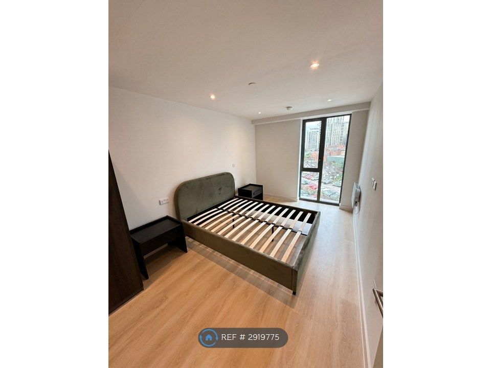 Property photo 3 of 25