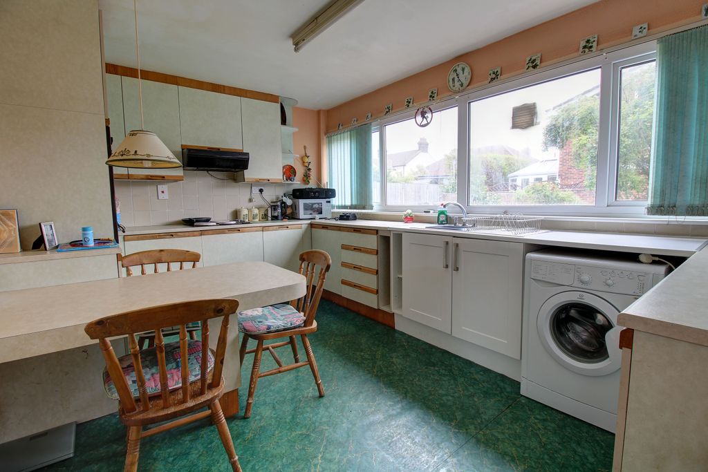 Property photo 2 of 9 A3