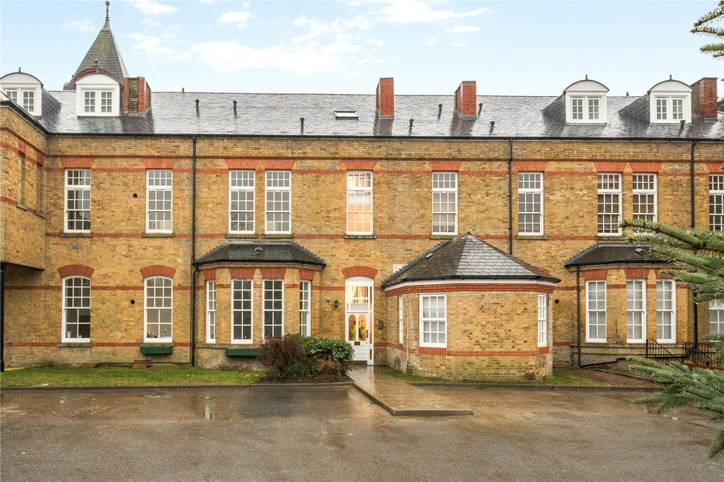 Property photo 2 of 18 Picture No. 21