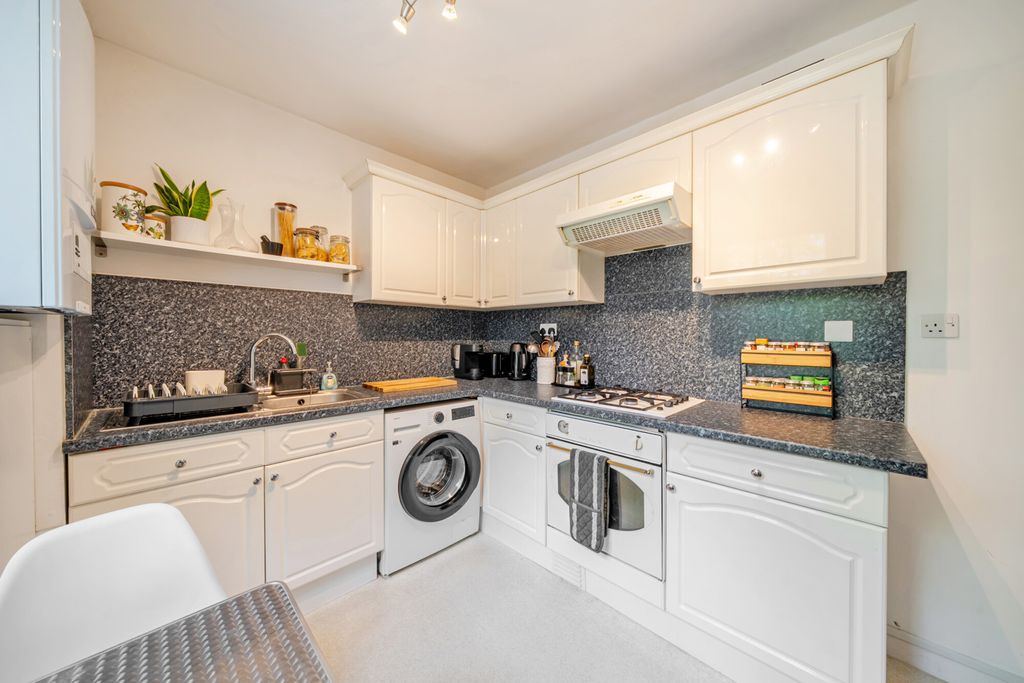 Property photo 3 of 21 1441103-10-69Df67...