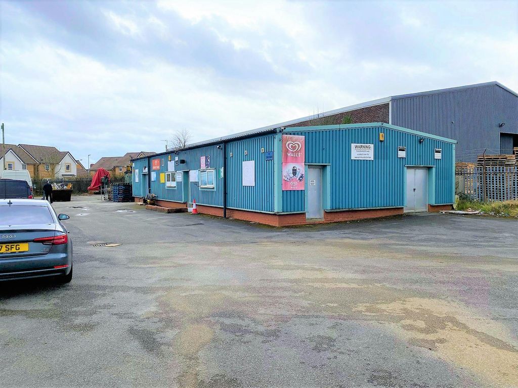 Property photo 1 of 12 Trio Ices Premises, Elder Road.Jpg