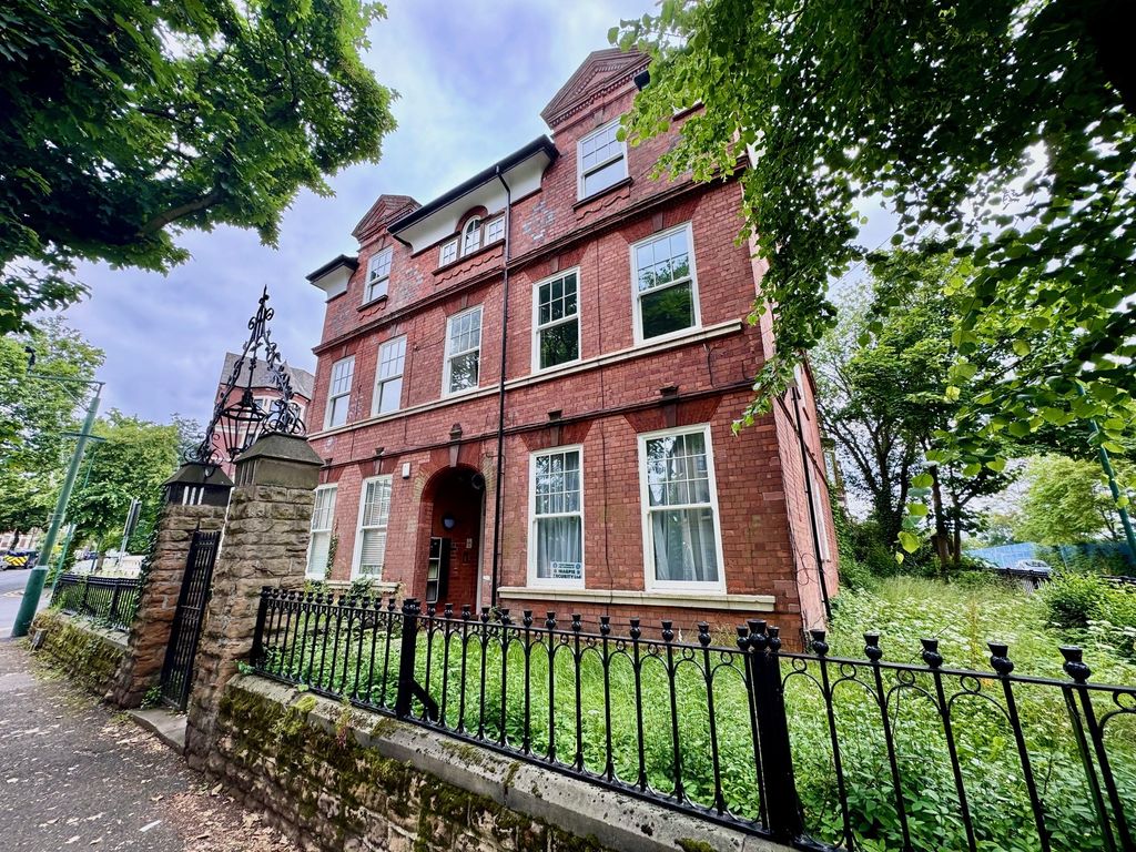 Property photo 1 of 11