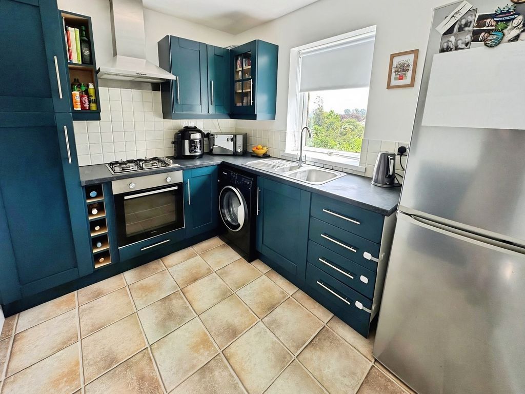 Property photo 3 of 10 Photo 8