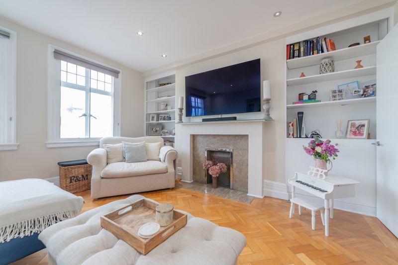 Property photo 3 of 11 Photo 19