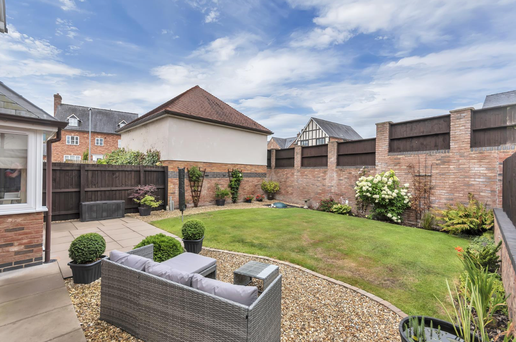 Property photo 2 of 12