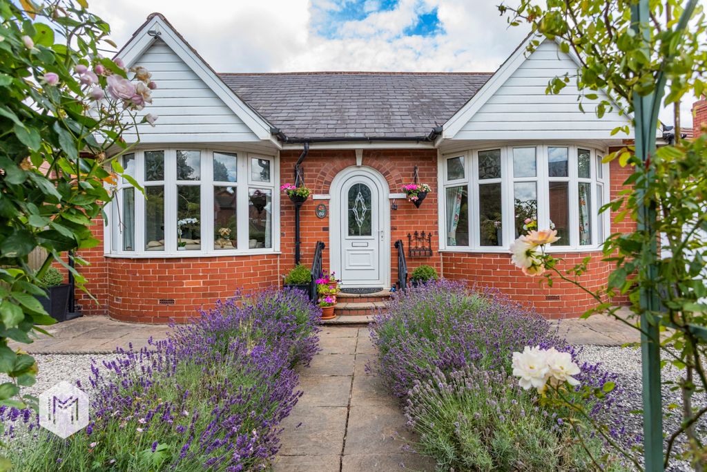 Property photo 1 of 31 Picture No. 24