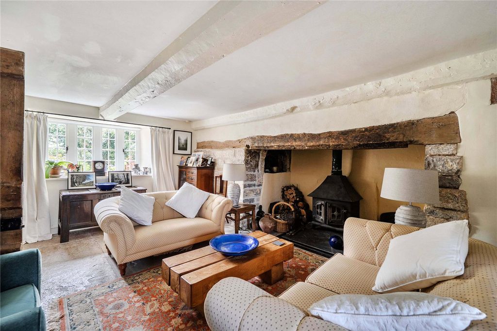 Property photo 3 of 27 Sitting Room