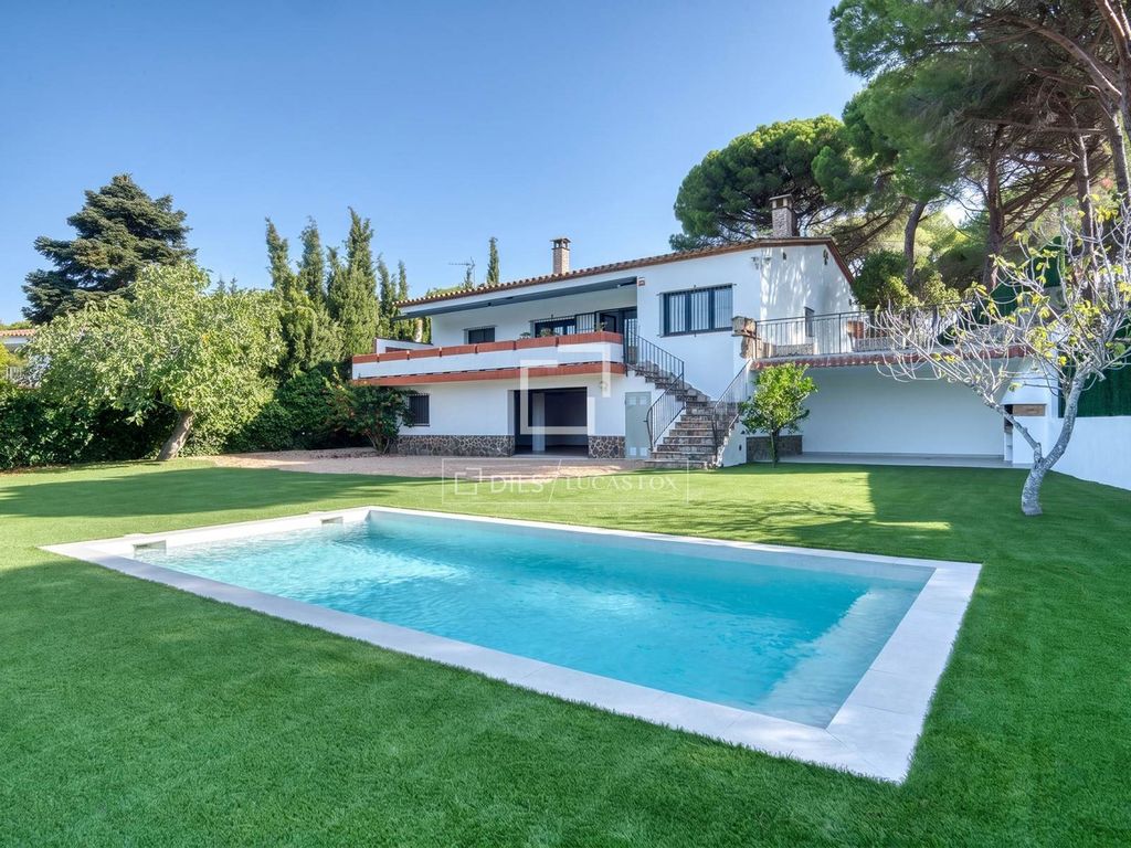Property photo 1 of 51