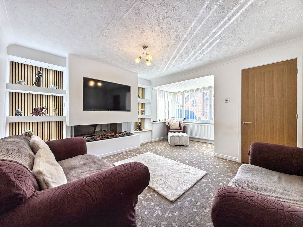 Property photo 3 of 24