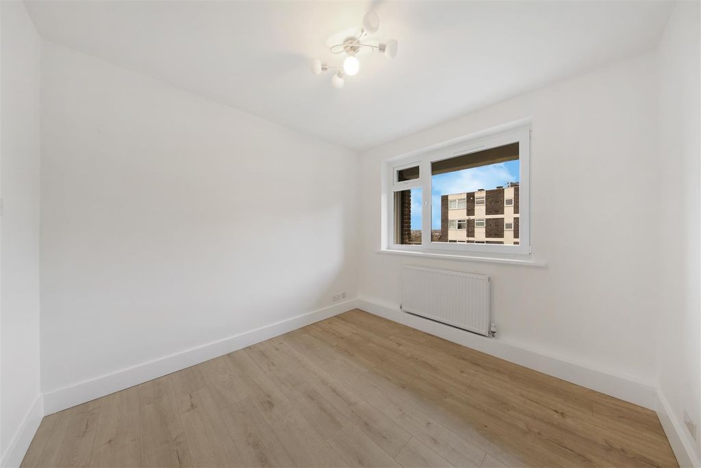 Property photo 3 of 15 27 Atherton Heights - Cpmncliwntkbd5P7Ccpj.Jpg