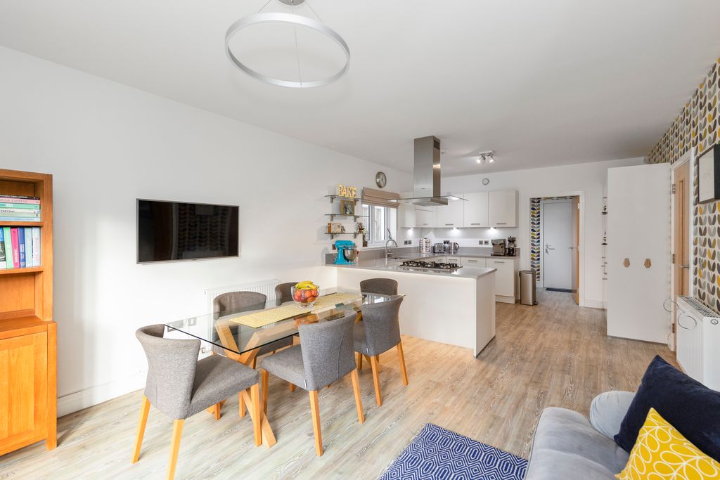 Additional image 8 of 5 bed detached house for sale22 Kilburn Wood Gardens, Roslin EH25