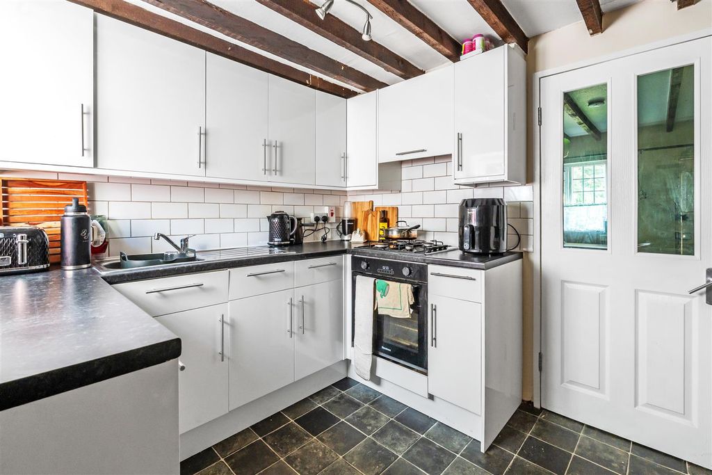 Property photo 3 of 13 Linden-Cottage-14.Jpg