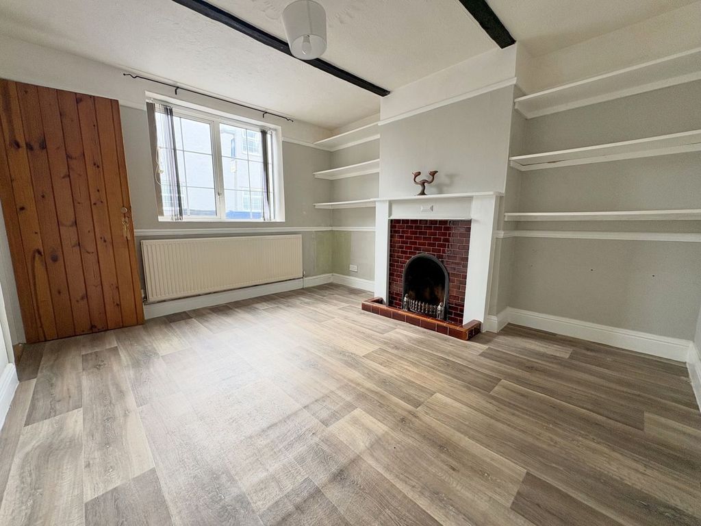 Property photo 3 of 23