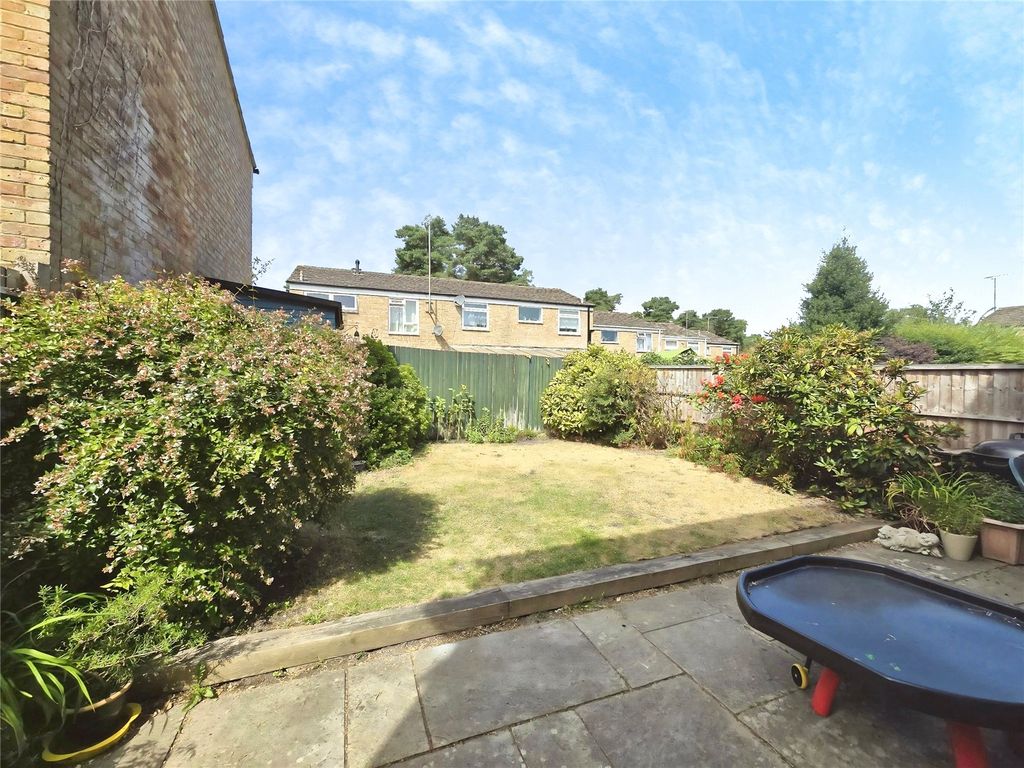 Property photo 3 of 8 Picture No. 02