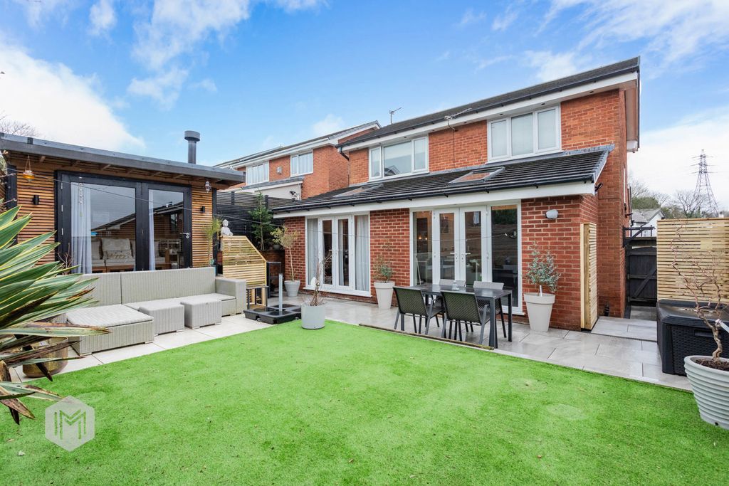 Property photo 1 of 36 Photograph