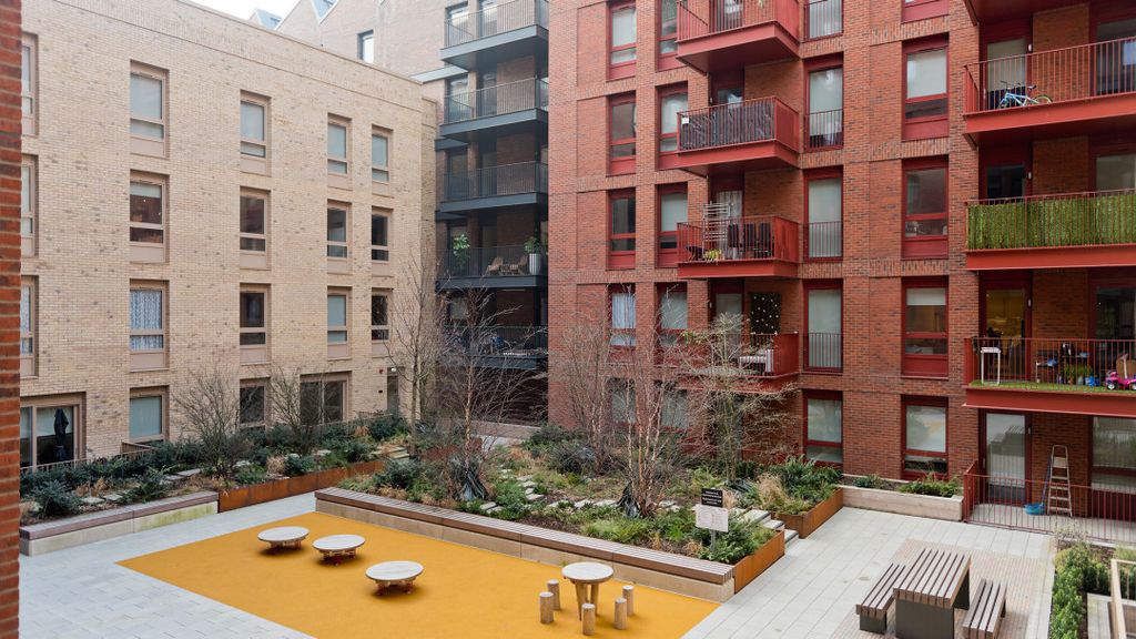 Property photo 2 of 6