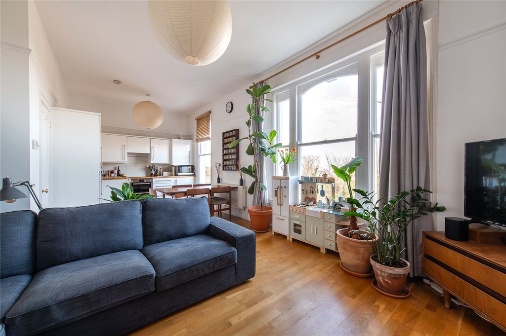 Property photo 1 of 21 Picture No. 10