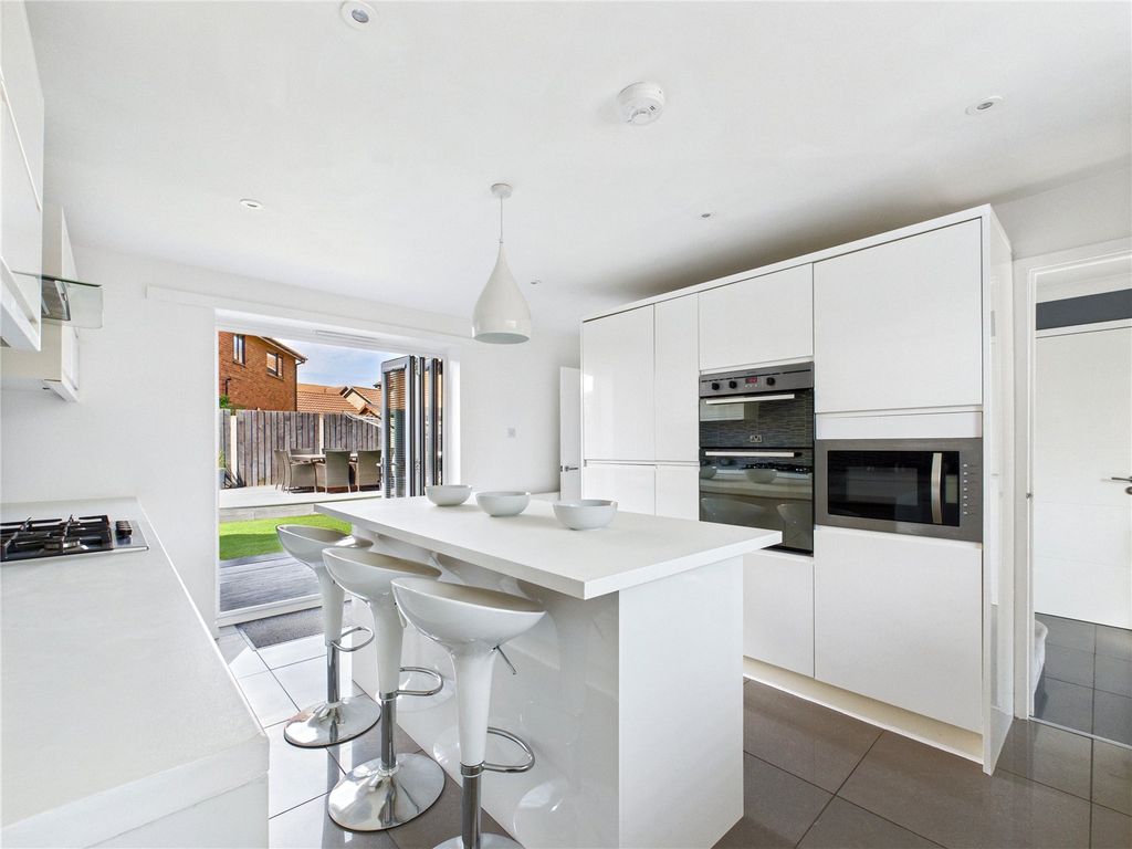 Property photo 1 of 22 Picture No. 20