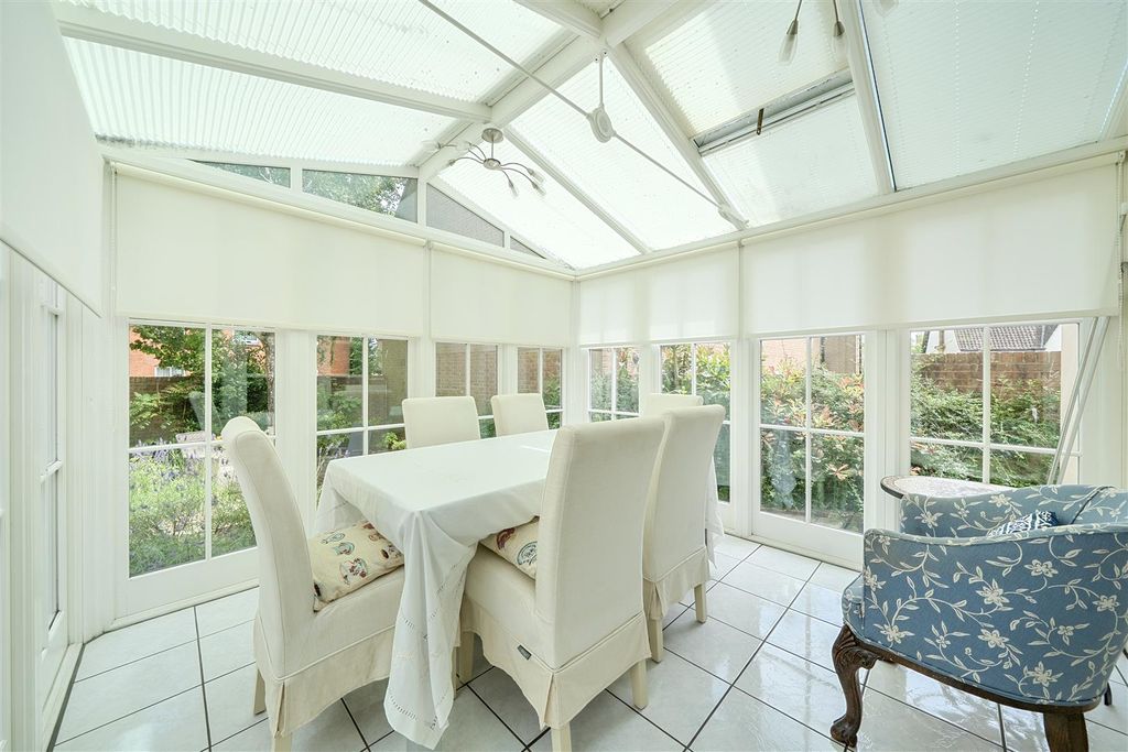 Property photo 2 of 23 Conservatory