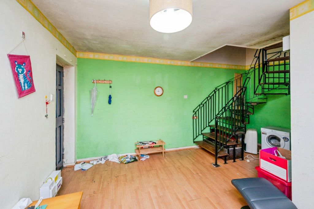 Property photo 2 of 13 Pbox-Img.Jpg