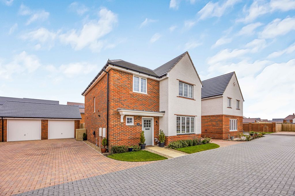 Property photo 1 of 20 Photo 20