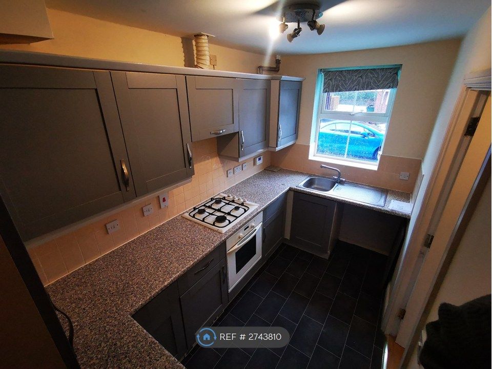 Property photo 2 of 18