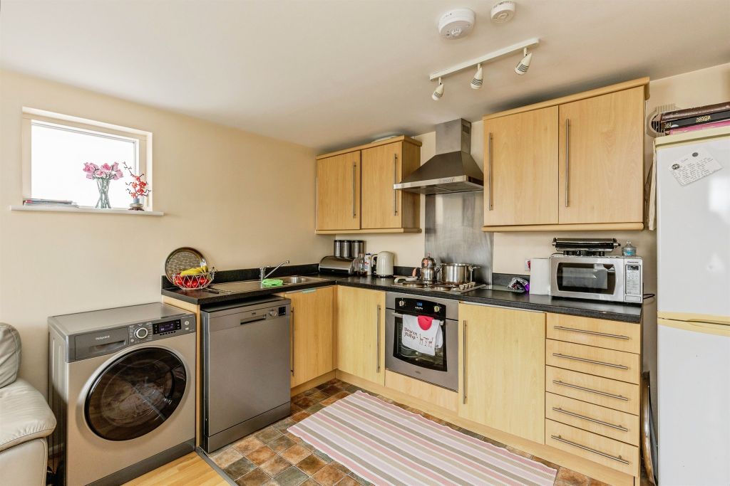 Property photo 3 of 16