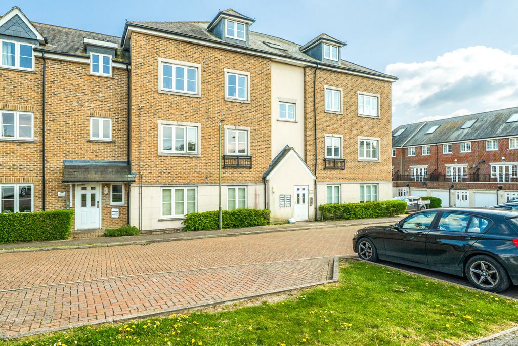 Property photo 1 of 18 1440105-4-69E7948...