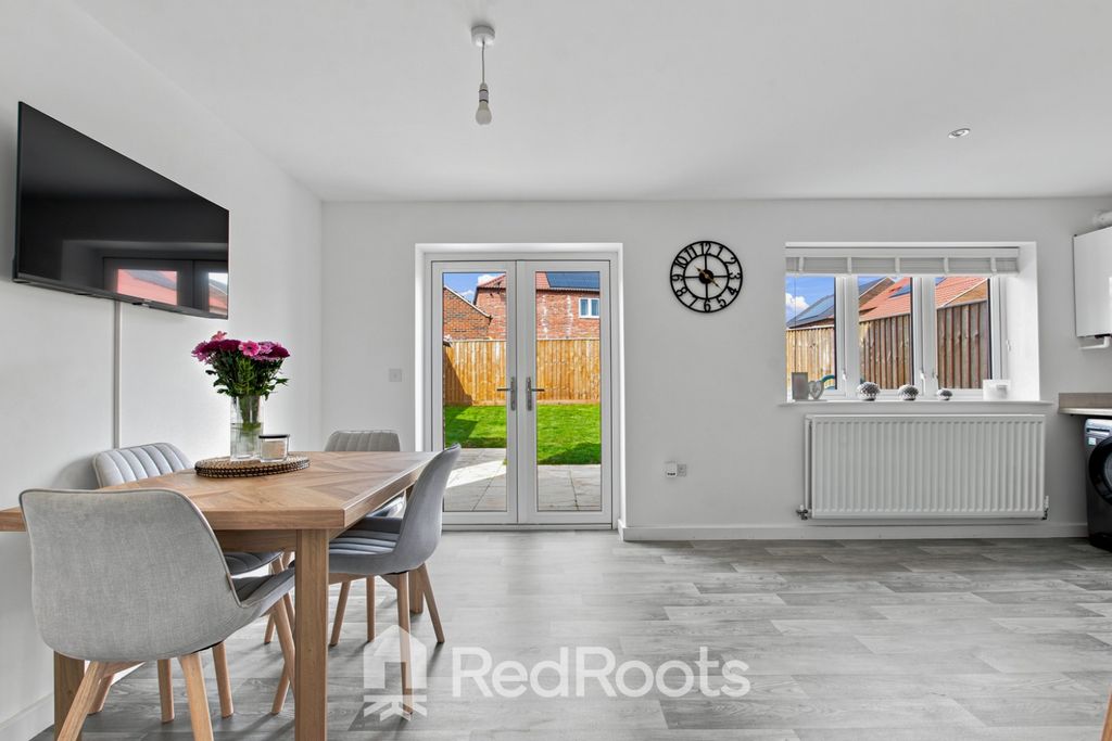 Property photo 3 of 28 5253333