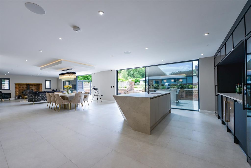 Property photo 3 of 49 The Cedars47.Jpg