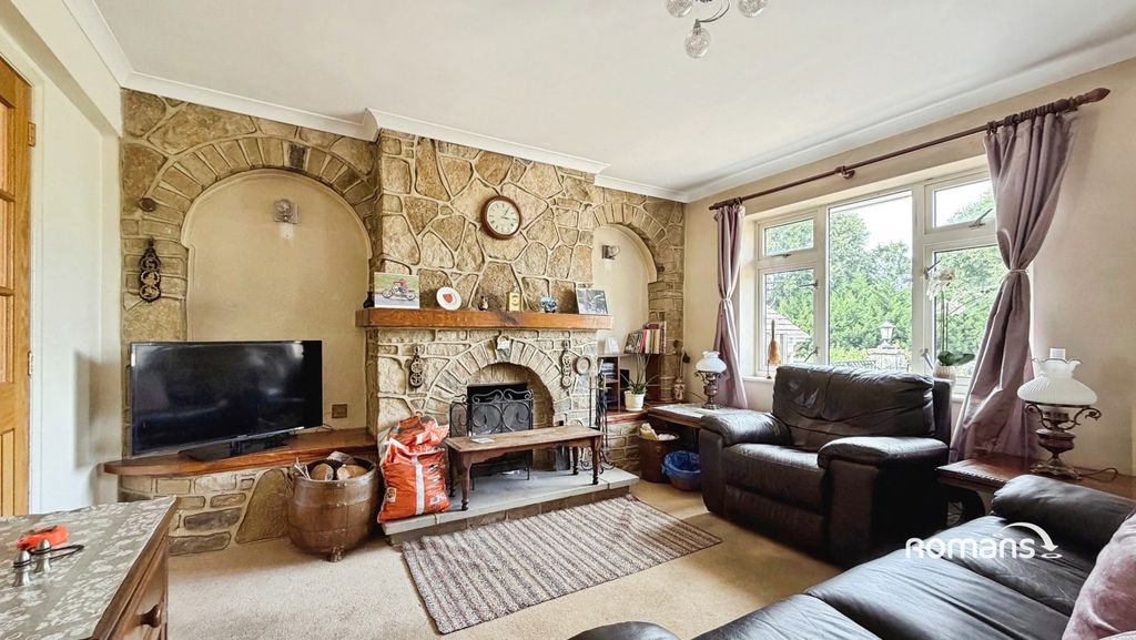Property photo 2 of 18 Pbox-Img.Jpg